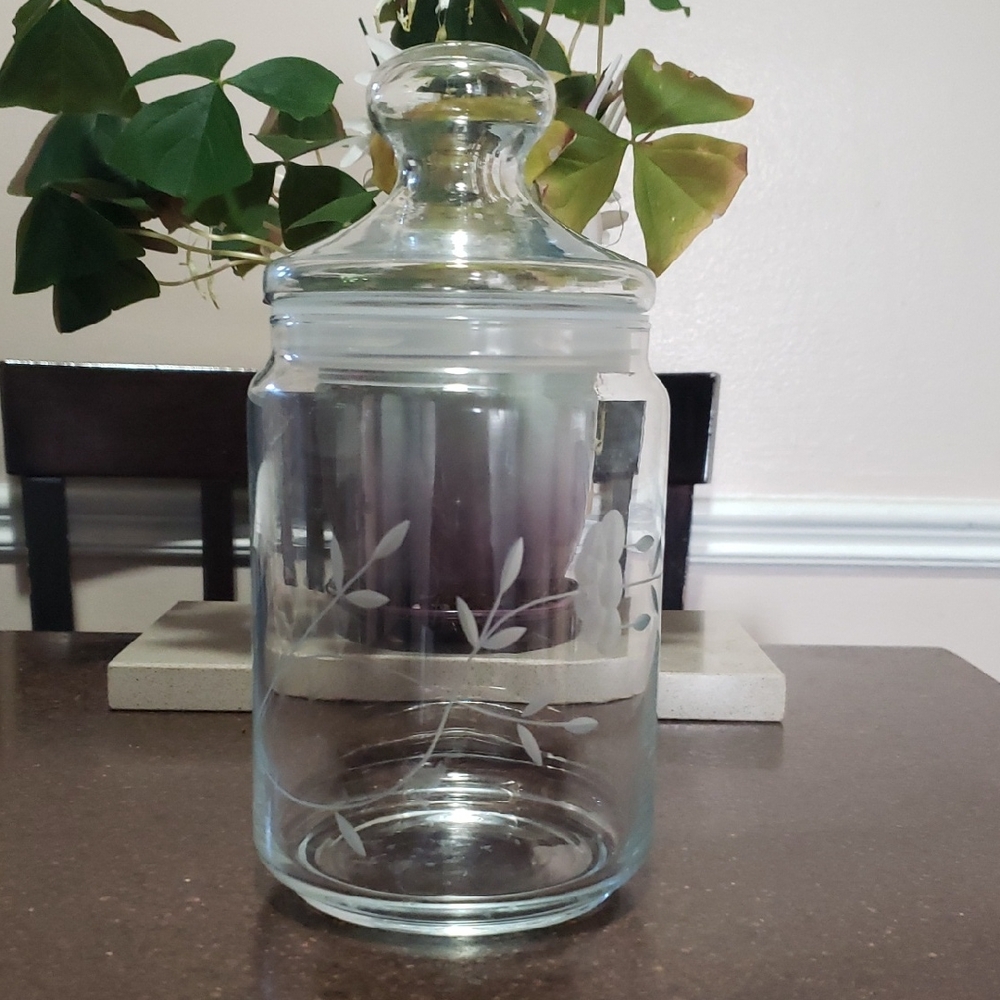 Medium Heritage Jar by Princess House